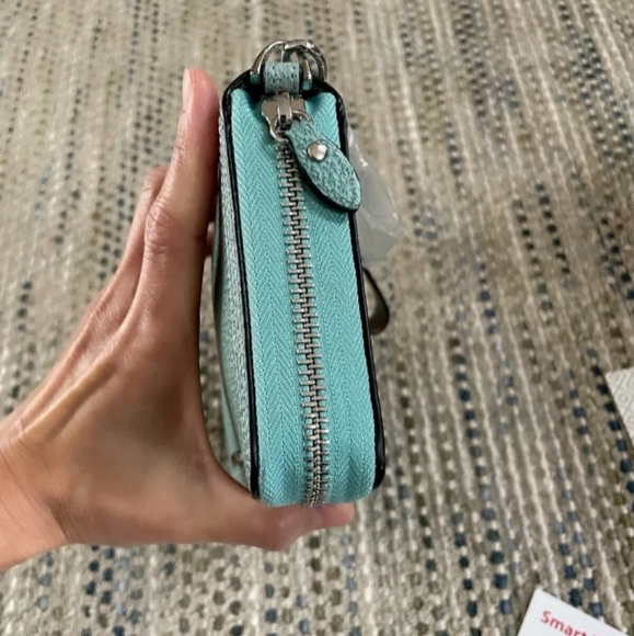 LODIS RFID Teal Green Leather New Wristlet Silver Zip Hardware - Picture 6 of 13